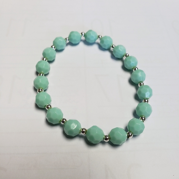 Avon stretch bracelets. Four. Shades of green. - Picture 3 of 10